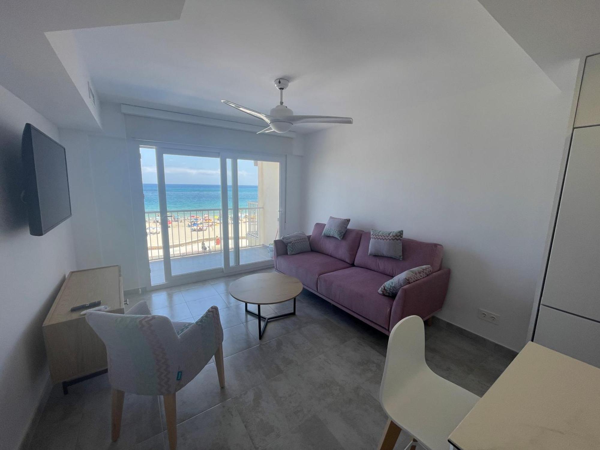 Medi Playa Primera Linea Con Piscina Calpe Luaran gambar